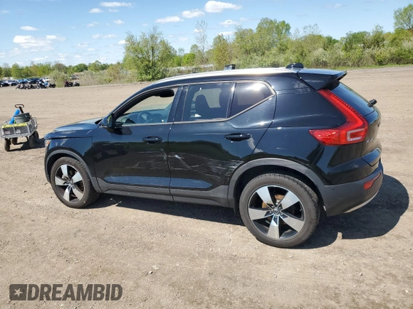 2019 Volvo XC40 Momentum z VIN YV4162XZ3K2009069, wystawiony jako Copart lot #56486375 z przebiegiem 89 718 mil mil oraz Szkoda całkowita • Salvage title. Historia ofert i sprzedaży dostępna na DreamBid. Obrazek 2.
