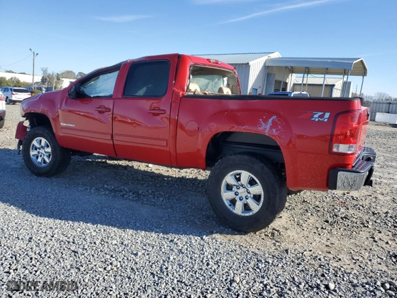 2013 GMC Sierra 1500 SLT with VIN 3GTP2WE70DG321085, listed as a Copart auction lot 47799645 with 203,829 mi miles and Salvage Title. Bid and sale history available at carsss.com. Image 2.