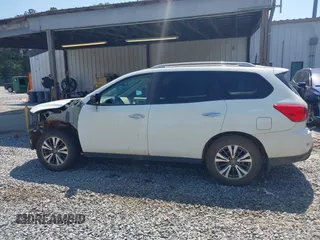 2017 Nissan Pathfinder SV z VIN 5N1DR2MNXHC622572, wystawiony jako IAAI lot #42144228 z przebiegiem 155 262 mil mil oraz . Historia ofert i sprzedaży dostępna na DreamBid. Obrazek 15.