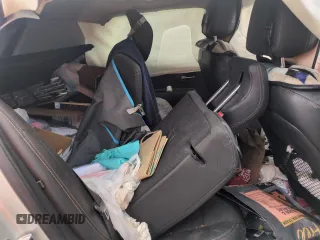 2019 Chevrolet Trax LT z VIN KL7CJLSBXKB869932, wystawiony jako Copart lot #50642715 z przebiegiem Nie podano mil oraz Szkoda całkowita • Salvage title. Historia ofert i sprzedaży dostępna na DreamBid. Obrazek 11.
