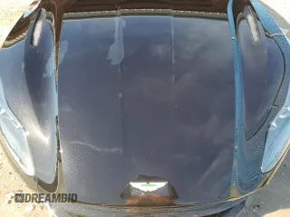 2018 Aston Martin DB11 V8 z VIN SCFRMFAW3JGL04645, wystawiony jako Copart lot #83042994 z przebiegiem Nie podano mil oraz Nie do naprawy. Historia ofert i sprzedaży dostępna na DreamBid. Obrazek 11.