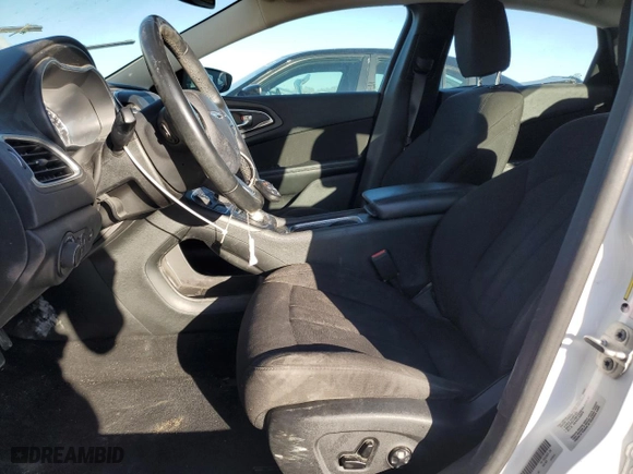 2015 Chrysler 200 Limited with VIN 1C3CCCAB1FN534761, listed as a Copart auction lot 47182645 with 68,919 mi miles and Salvage Title. Bid and sale history available at carsss.com. Image 7.