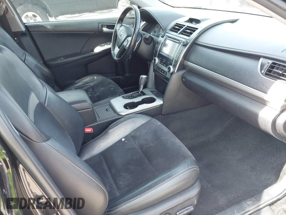 2012 Toyota Camry SE with VIN 4T1BK1FK5CU007987, listed as a IAAI auction lot 41837470 with 161,652 mi miles. Bid and sale history available at carsss.com. Image 5.