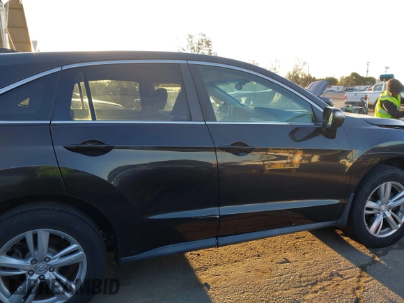 2014 Acura RDX Tech Pkg with VIN 5J8TB4H59EL014808, listed as a IAAI auction lot 41819950 with 92,464 mi miles. Bid and sale history available at carsss.com. Image 14.
