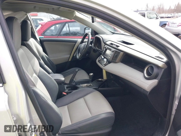 2014 Toyota RAV4 Limited with VIN 2T3DFREV9EW158431, listed as a IAAI auction lot 41771133 with 109,761 mi miles. Bid and sale history available at carsss.com. Image 5.