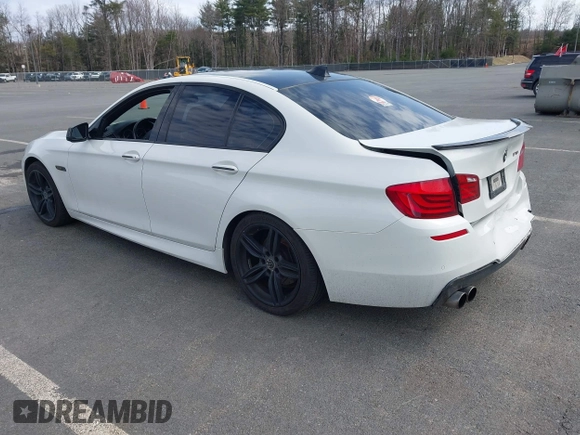 2013 BMW 5 Series 535i xDrive with VIN WBAFU7C51DDU68586, listed as a IAAI auction lot 41939159 with 111,496 mi miles and . Bid and sale history available at carsss.com. Image 3.