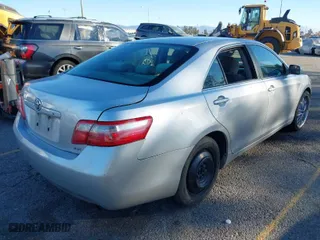 2008 Toyota Camry LE with VIN 4T4BE46K38R039777, listed as a IAAI auction lot 41287220 with 192,598 mi miles. Bid and sale history available at carsss.com. Image 4.