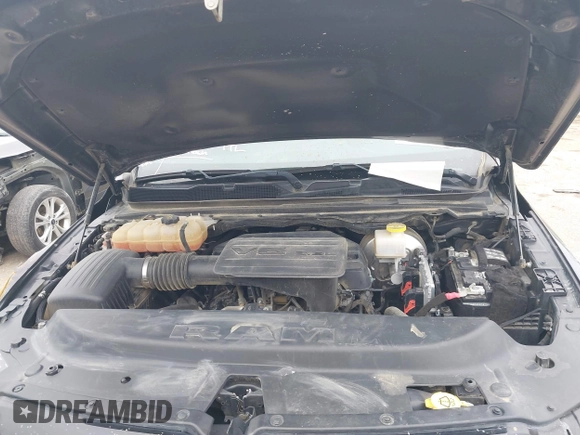 2021 Ram 1500 Big Horn z VIN 1C6RREFG7MN630189, wystawiony jako IAAI lot #41371219 z przebiegiem 62 613 mil mil oraz . Historia ofert i sprzedaży dostępna na DreamBid. Obrazek 10.