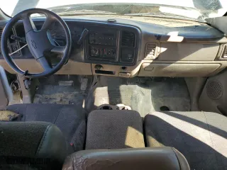 2004 Chevrolet Silverado 1500 Work Truck with VIN 2GCEC19V941368236, listed as a Copart auction lot 47046395 with 311,051 mi miles and Salvage Title. Bid and sale history available at carsss.com. Image 8.