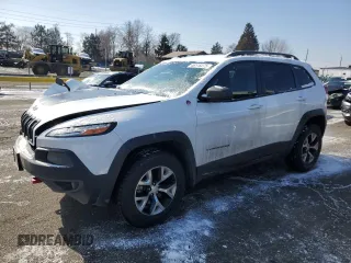 2018 Jeep Cherokee Trailhawk with VIN 1C4PJMBB6JD545342, listed as a Copart auction lot 46118275 with 76,221 mi miles and Salvage Title. Bid and sale history available at carsss.com. Image 1.