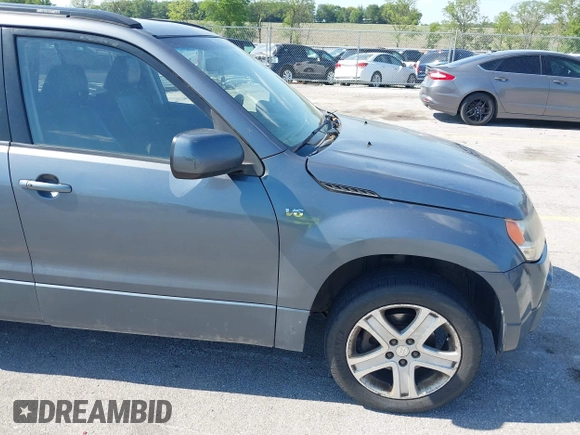 2006 Suzuki Grand Vitara Luxury with VIN JS3TD947264106255, listed as a IAAI auction lot 42632638 with 268,717 mi miles and . Bid and sale history available at DreamBid. Image 14.