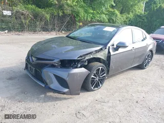 2019 Toyota Camry XSE with VIN 4T1B61HK7KU803026, listed as a IAAI auction lot 39413412 with 29,414 mi miles. Bid and sale history available at carsss.com. Image 2.