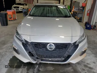 2020 Nissan Altima SR with VIN 1N4AL4CV1LC136723, listed as a Copart auction lot 43812105 with 66,108 mi miles and Salvage Title. Bid and sale history available at carsss.com. Image 5.