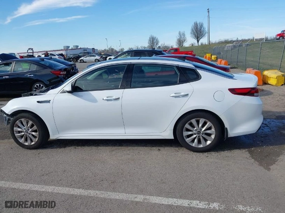 2018 Kia Optima LX with VIN 5XXGT4L30JG198968, listed as a IAAI auction lot 41806847 with 97,081 mi miles. Bid and sale history available at carsss.com. Image 14.