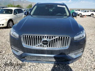 2021 Volvo XC90 Inscription Expression with VIN YV4BR00K8M1733412, listed as a Copart auction lot 53778423 with 32,363 mi miles. Bid and sale history available at carsss.com. Image 5.