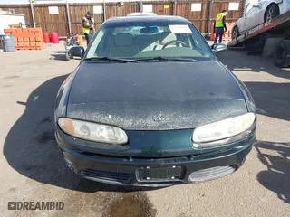 2001 Oldsmobile Aurora with VIN 1G3GS64C114169938, listed as a IAAI auction lot 41578800 with 160,075 mi miles. Bid and sale history available at carsss.com. Image 6.