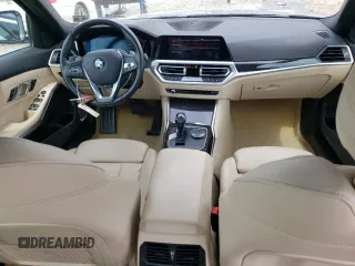 2021 BMW 3 Series 330i xDrive with VIN 3MW5R7J03M8B90260, listed as a Copart auction lot 52482935 with 31,373 mi miles and Salvage Title. Bid and sale history available at DreamBid. Image 8.