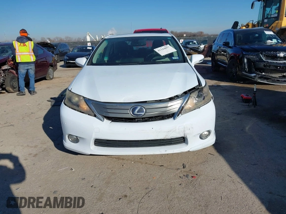 2010 Lexus HS 250h with VIN JTHBB1BA6A2027092, listed as a IAAI auction lot 41144857 with 152,573 mi miles and . Bid and sale history available at DreamBid. Image 12.