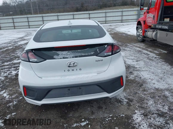 2020 Hyundai Ioniq SEL z VIN KMHC85LC4LU239732, wystawiony jako IAAI lot #41002757 z przebiegiem 76 379 mil mil oraz . Historia ofert i sprzedaży dostępna na DreamBid. Obrazek 16.
