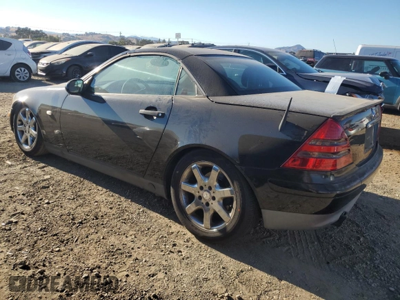 1999 Mercedes-Benz SLK-Class with VIN WDBKK47F2XF102913, listed as a Copart auction lot 76196644 with 112,119 mi miles and Clean Title. Bid and sale history available at carsss.com. Image 2.