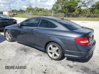 2012 Mercedes-Benz C 250 с VIN WDDGJ4HB6CF773930, выставлен на аукционе Copart как лот 62234215 с пробегом 159 787 миль миль и Чистый • Clean title. История ставок и продаж доступна на DreamBid. Изображение 2.