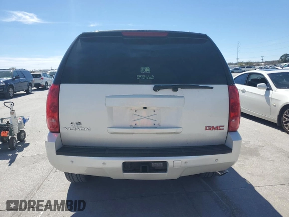 2008 GMC Yukon SLT w/4SB with VIN 1GKFC13J08R263645, listed as a Copart auction lot 47727595 with 0 mi miles and Salvage Title. Bid and sale history available at carsss.com. Image 6.