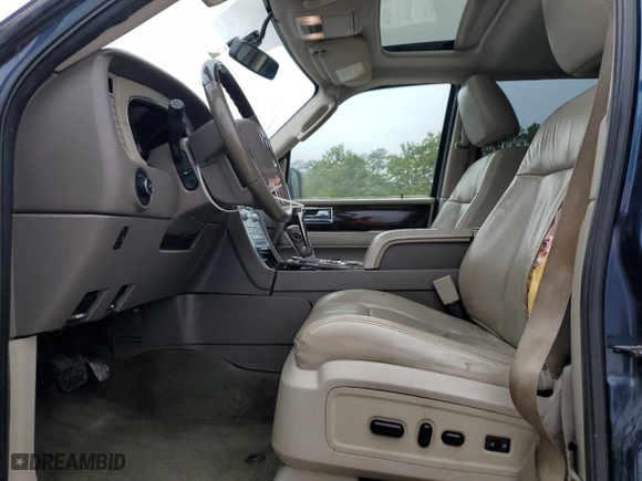 2016 Lincoln Navigator Select with VIN 5LMJJ2HT4GEL06104, listed as a Copart auction lot 45291395 with 185,604 mi miles and Salvage Title. Bid and sale history available at carsss.com. Image 7.
