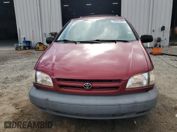 2000 Toyota Sienna LE with VIN 4T3ZF13C3YU284605, listed as a Copart auction lot 79405404 with 137,213 mi miles and Salvage Title. Bid and sale history available at carsss.com. Image 5.