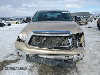 2010 Toyota Tundra z VIN 5TFDY5F10AX121045, wystawiony jako Copart lot #89210955 z przebiegiem 84 063 mil mil oraz Czysty tytuł • Clean title. Historia ofert i sprzedaży dostępna na DreamBid. Obrazek 5.