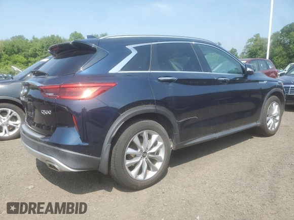 2021 Infiniti QX50 Essential z VIN 3PCAJ5CBXMF118608, wystawiony jako Copart lot #60856885 z przebiegiem 31 040 mil mil oraz Czysty tytuł • Clean title. Historia ofert i sprzedaży dostępna na DreamBid. Obrazek 3.