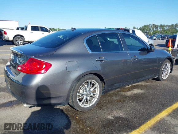 2015 Infiniti Q40 with VIN JN1CV6AP8FM501297, listed as a IAAI auction lot 42035310 with 294,962 mi miles. Bid and sale history available at carsss.com. Image 4.