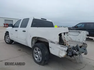 2009 Chevrolet Silverado 1500 LT with VIN 3GCEC23019G109676, listed as a IAAI auction lot 41947720 with 224,517 mi miles. Bid and sale history available at carsss.com. Image 3.