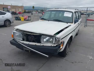 1991 Volvo 240 с VIN YV1AA885XM1897225, выставлен на аукционе IAAI как лот 42018402 с пробегом 158 448 миль миль и . История ставок и продаж доступна на DreamBid. Изображение 6.