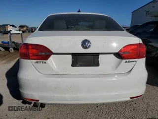 2012 Volkswagen Jetta Sedan SE w/Convenience PZEV with VIN 3VWDP7AJ7CM338362, listed as a Copart auction lot 86318634 with 178,838 mi miles and Clean Title. Bid and sale history available at carsss.com. Image 6.
