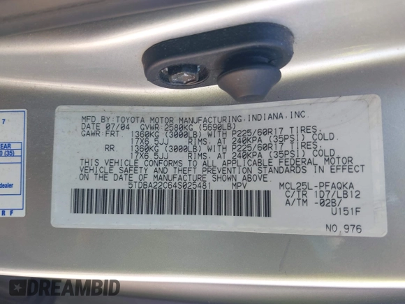 2004 Toyota Sienna XLE with VIN 5TDBA22C64S025481, listed as a IAAI auction lot 42140330 with 167,124 mi miles. Bid and sale history available at carsss.com. Image 9.