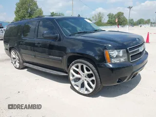 2007 Chevrolet Suburban LTZ z VIN 3GNFK16367G103724, wystawiony jako IAAI lot #42249081 z przebiegiem 153 201 mil mil oraz . Historia ofert i sprzedaży dostępna na DreamBid. Obrazek 1.