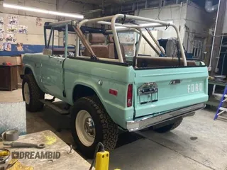 1970 Ford Bronco z VIN U15GLJ18429, wystawiony jako Copart lot #89351135 z przebiegiem 2 935 mil mil oraz Szkoda całkowita • Salvage title. Historia ofert i sprzedaży dostępna na DreamBid. Obrazek 3.