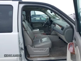2008 Chevrolet Suburban LTZ with VIN 1GNFC16018R143195, listed as a IAAI auction lot 41577367 with 223,506 mi miles and . Bid and sale history available at DreamBid. Image 5.