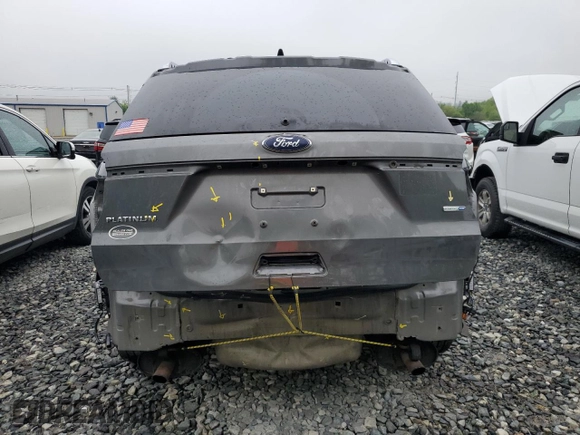 2016 Ford Explorer Platinum z VIN 1FM5K8HT9GGB76930, wystawiony jako Copart lot #56923465 z przebiegiem 141 811 mil mil oraz Szkoda całkowita • Salvage title. Historia ofert i sprzedaży dostępna na DreamBid. Obrazek 6.