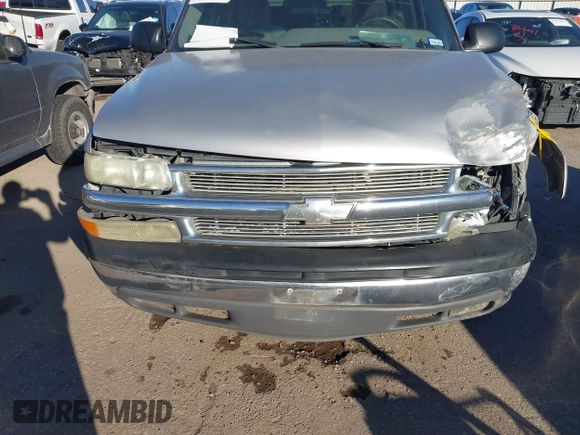2004 Chevrolet Suburban LS with VIN 3GNEC16Z64G292383, listed as a IAAI auction lot 41471905 with 1 mi miles. Bid and sale history available at carsss.com. Image 13.