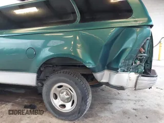 1999 Ford F-150 with VIN 2FTRX17L9XCA19030, listed as a IAAI auction lot 41232157 with Not provided miles and . Bid and sale history available at DreamBid. Image 6.