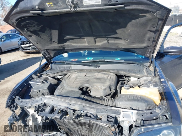 2018 Chrysler 300 with VIN 2C3CCAGG3JH250332, listed as a IAAI auction lot 41931396 with 0 mi miles. Bid and sale history available at carsss.com. Image 10.