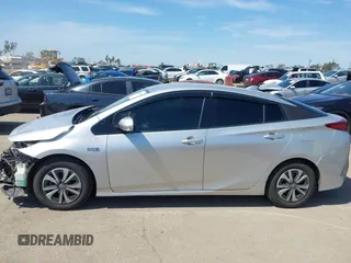 2017 Toyota Prius Plus with VIN JTDKARFP7H3019766, listed as a IAAI auction lot 41850601 with 281,540 mi miles and . Bid and sale history available at DreamBid. Image 15.