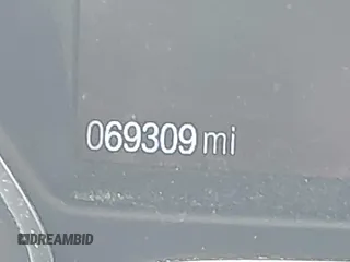 2018 Ford Escape SE z VIN 1FMCU9GD1JUB02119, wystawiony jako IAAI lot #42092393 z przebiegiem 69 309 mil mil oraz . Historia ofert i sprzedaży dostępna na DreamBid. Obrazek 15.