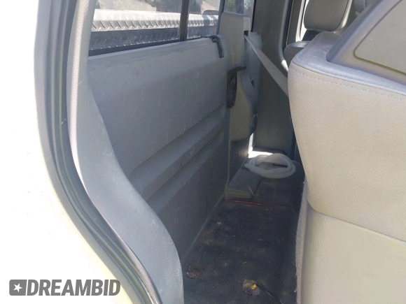 2006 Ford F-150 XL with VIN 1FTRF12206NB50700, listed as a IAAI auction lot 42137380 with 285,494 mi miles and . Bid and sale history available at DreamBid. Image 8.