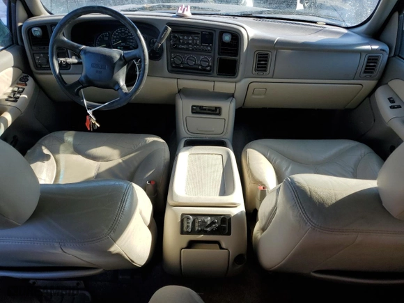 2001 GMC Yukon XL SLE with VIN 1GKFK16T91J219308, listed as a Copart auction lot 88243305 with 165,099 mi miles and Salvage Title. Bid and sale history available at carsss.com. Image 8.