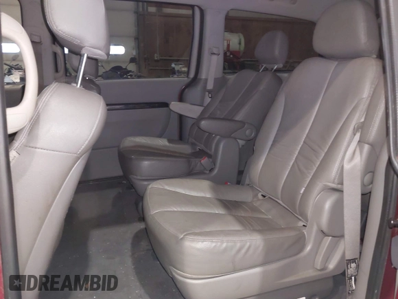 2014 Kia Sedona EX with VIN KNDMH4C74E6547870, listed as a IAAI auction lot 41403040 with 156,005 mi miles. Bid and sale history available at carsss.com. Image 8.