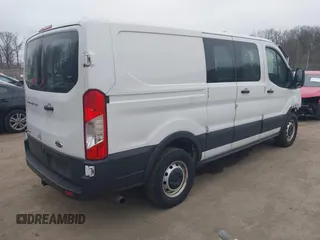 2020 Ford Transit с VIN 1FTBR1YG7LKA35097, выставлен на аукционе IAAI как лот 41774661 с пробегом 93 164 миль миль и . История ставок и продаж доступна на DreamBid. Изображение 4.