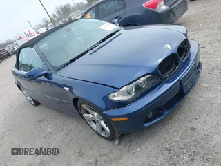 2004 BMW 3 Series 325Ci with VIN WBABW33434PG98463, listed as a IAAI auction lot 41717920 with 83,424 mi miles. Bid and sale history available at carsss.com. Image 1.