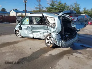 2017 Toyota Sienna LE Auto Access Seat с VIN 5TDKZ3DC5HS834410, выставлен на аукционе IAAI как лот 40727535 с пробегом 64 374 миль миль и . История ставок и продаж доступна на DreamBid. Изображение 3.